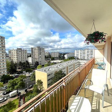 Chambre Privee En Colocation Dans Un Appartement Au Centre De Rillieux La Pape Rillieux-la-Pape Exterior foto