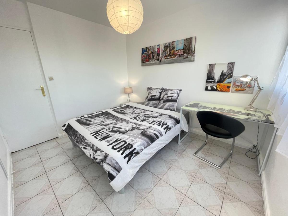 Chambre Privee En Colocation Dans Un Appartement Au Centre De Rillieux La Pape Rillieux-la-Pape Exterior foto
