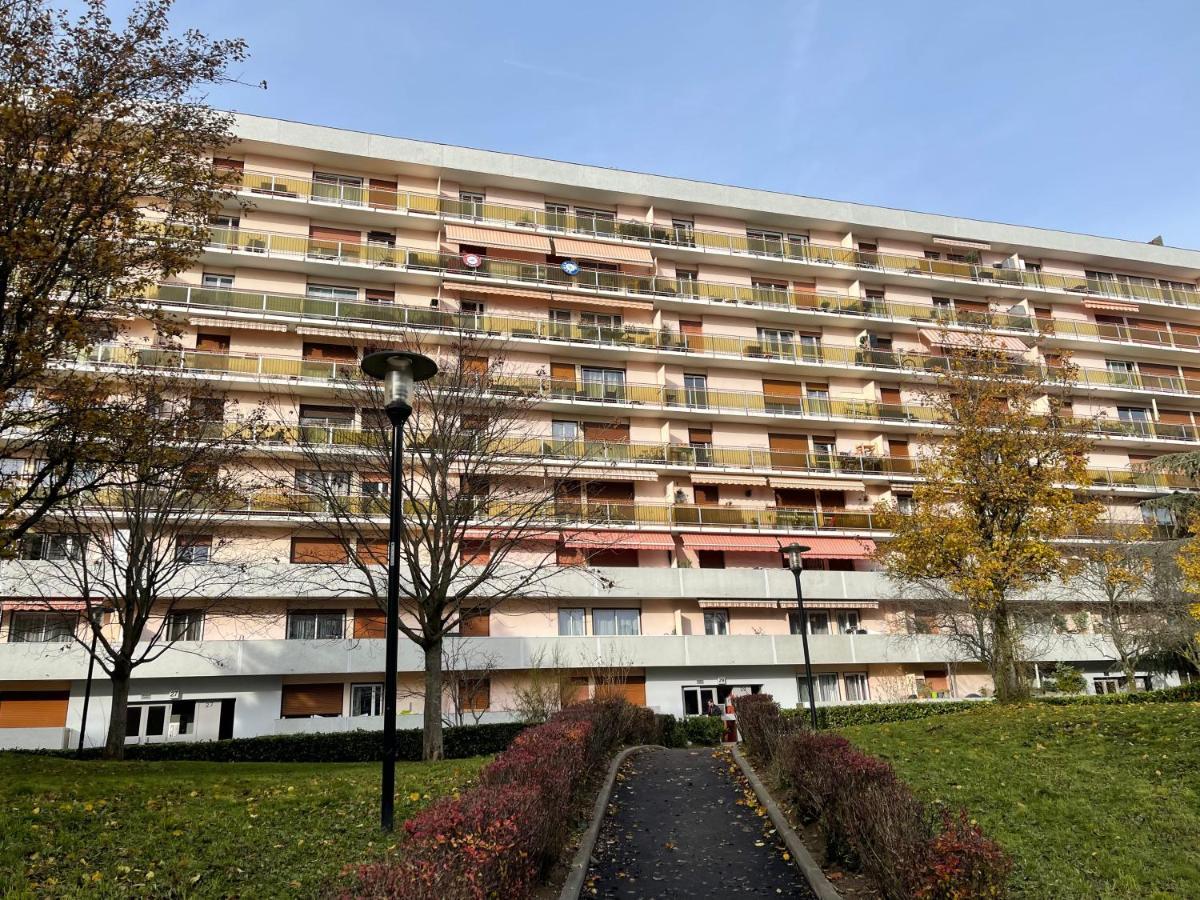 Chambre Privee En Colocation Dans Un Appartement Au Centre De Rillieux La Pape Rillieux-la-Pape Exterior foto