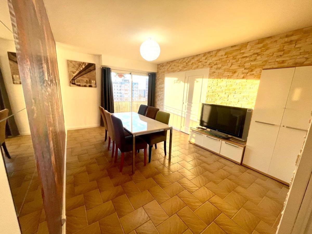 Chambre Privee En Colocation Dans Un Appartement Au Centre De Rillieux La Pape Rillieux-la-Pape Exterior foto